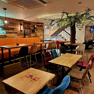 The Garden Bar Отель